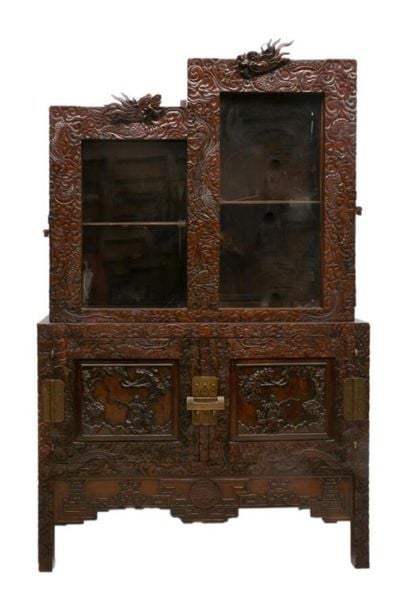 MEUBLE VITRINE À DEUX CORPS EN BOIS INDIGENE