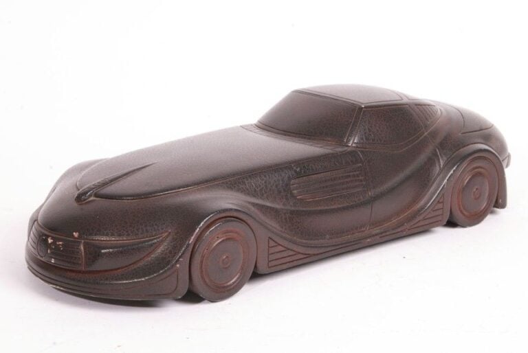 Modèle de voiture futuriste dans le goût d'une Chevrolet Corvett