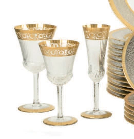 Modèle THISTLE comprenant 12 verres à eau (