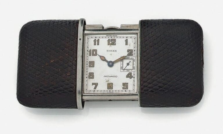 MONTRE DE SAC ou de CHEVET en métal, modèle «Ermato», retractabl