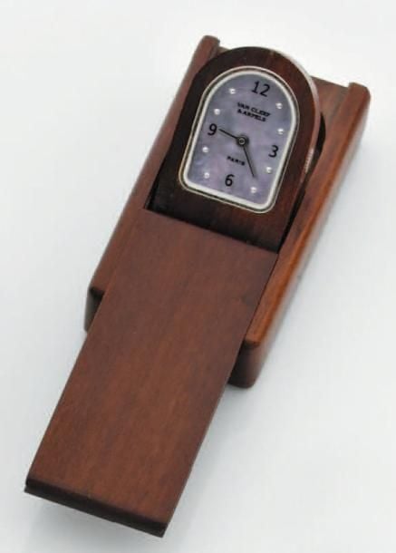 MONTRE DE VOYAGE escamotable, en bois d'amourett
