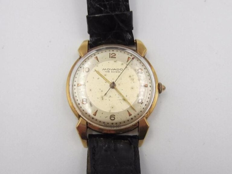MOVADOBRACELET MONTRE ronde en or jaune (750 millièmes