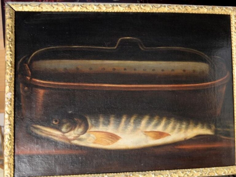 Nature morte au brochet et cuivre sur un entablemen