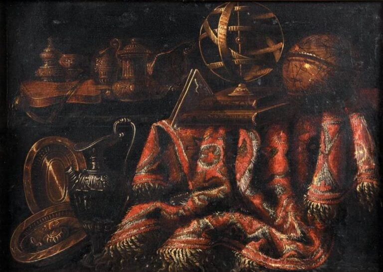 «Nature-morte aux pièces d'orfèvrerie, sphère animalière, globe terrestre et tapis sur un entablement» Huile sur toile (petites usures et restaurations anciennes) 47,4 x 66 cm