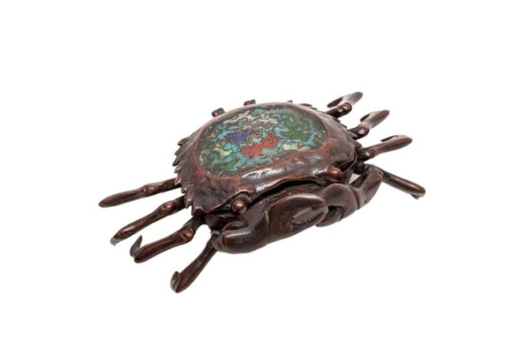 OKIMONO EN BRONZE A L'EFFIGIE D'UN CRABE / KANI