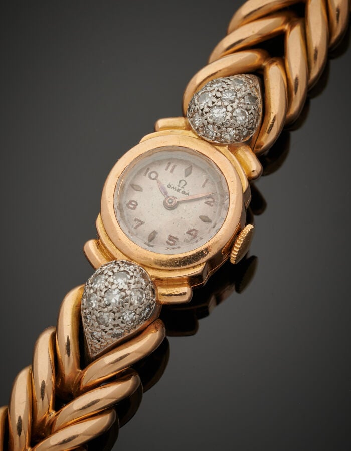 OMEGA - BRACELET MONTRE ronde de dame en platine (950‰) et or jaune (750‰) godr…
