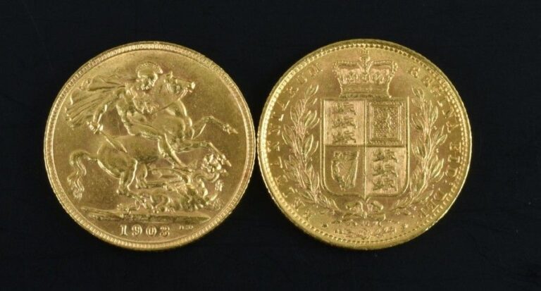 OR - LIVRES STERLINGS (x2) Lot de deux pièces en or, Livres Sterling > Edward VII (et Saint-Georges), 1903 > Reine Victoria (et Ecu), 1871 Poids brut: 8