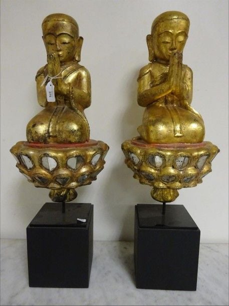 PAIRE D'ADORANTS EN BOIS SCULPTE DORE Sculpture moderne, style Birman Socles moderne joint