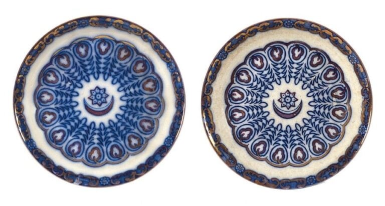 Paire d'assiettes