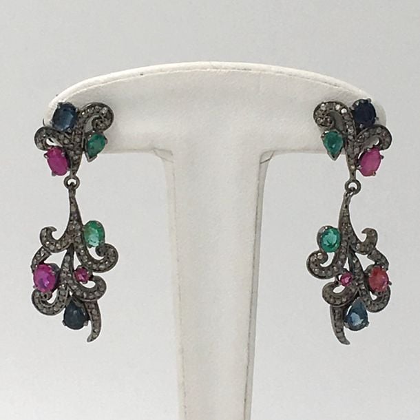 Paire de PENDANTS D'OREILLES en argent (mi