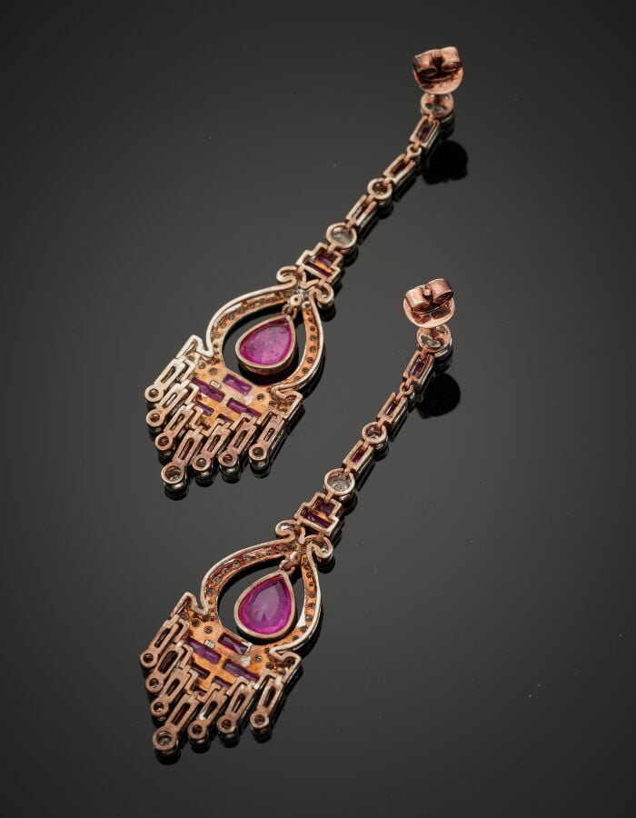 Paire de PENDANTS d'OREILLES "franges" en or jaune (375‰) 9 carats et argent (m…