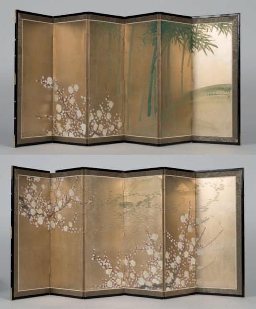 PAIRE DE PETITS PARAVENTS à six panneaux sur papier doré à la feuillle, Hina Byobu, représentant des kakis en fleurs