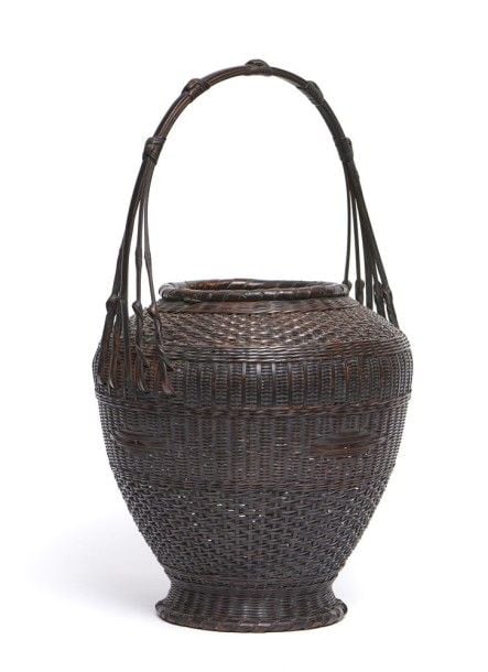 Panier pour arrangement de fleur (ikebana) en bambou tressé de forme rond