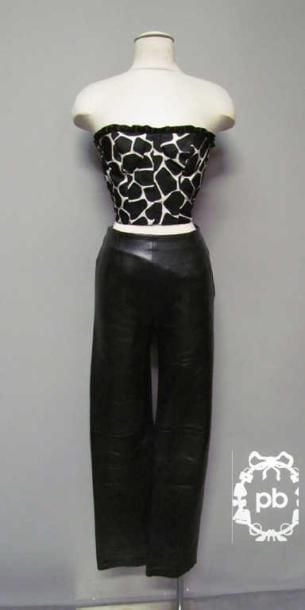 PANTALON légèrement cigarette en cuir agneau noir (T38)