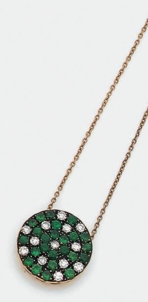 PENDENTIF circulaire en or jaune et or noirci (750 millièmes) pavé de grenats tsavorites et diamants taille brillan