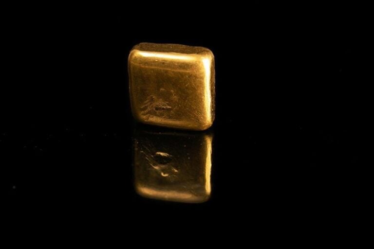 PETIT LINGOT EN OR 18 K
