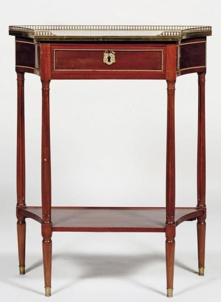 Petite console en acajou et placage d'acajo