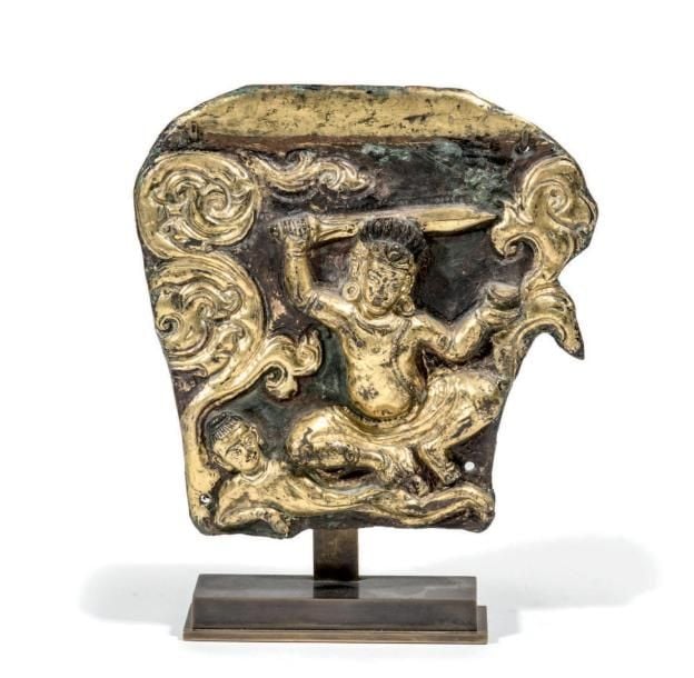 Petite plaque tibétaine en repoussé