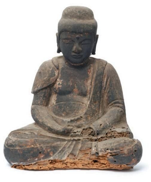 Petite statue en bois de couleur noire représentant Amida Bouddha assis en position de méditation (dhyana mudra