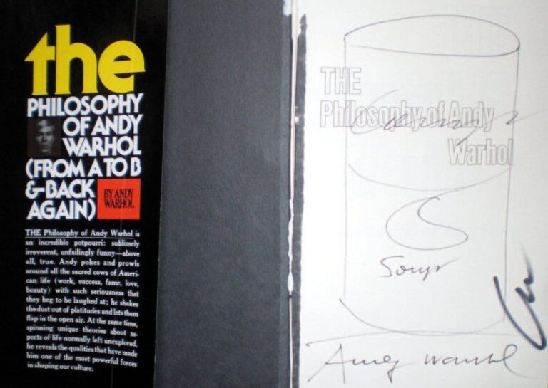 « Philosophy of Andy Warhol : from A to W » Livre signé par Andy Warhol « AW » avec un dessin original d'une Campbell's Soup Signé en bas au centre 22 x 14,5 x 3 5 cm