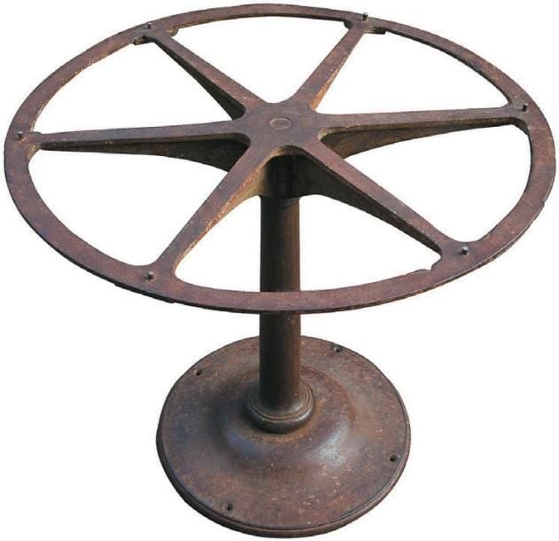 PIÉTEMENT DE TABLE DE CARRÉ en font