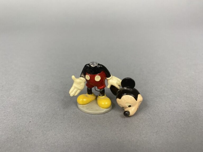 PIXI - Mickey Mouse - H : 5 cm - (accidents, usures) - - PAS D'ENVOI POSTAL EFF…