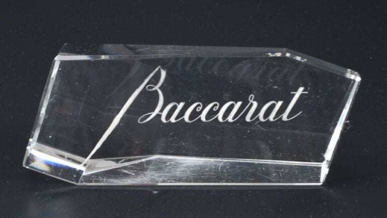 Plaque de cristal publicitaire polyédrique pour magasi
