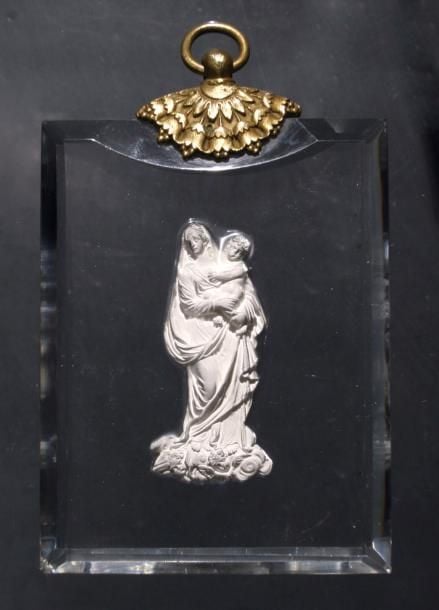 Plaque rectangulaire en cristal biseauté orné d'un cristallo-cérame représentant la Vierge et l'Enfant Jésu