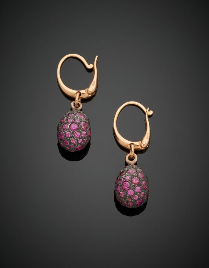 POMELLATO - Paire de PENDANTS d'OREILLES "Tabou" en or jaune (750‰) et argent (…