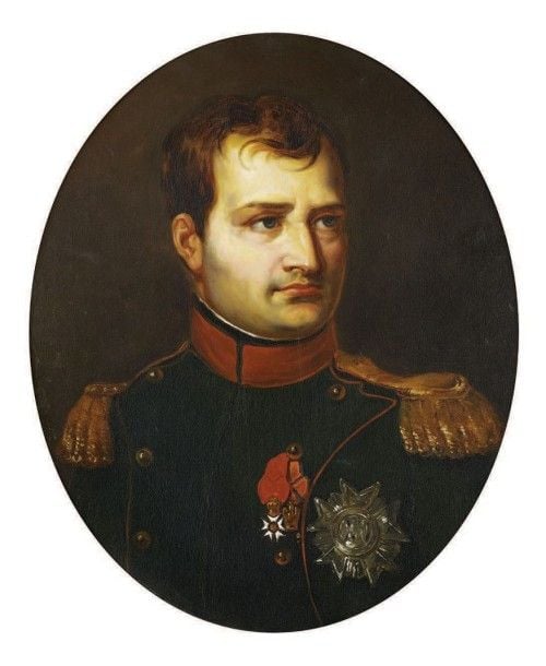 Portrait de Napoléon Ier en uniforme des chasseurs à cheval Huile sur toile de forme oval