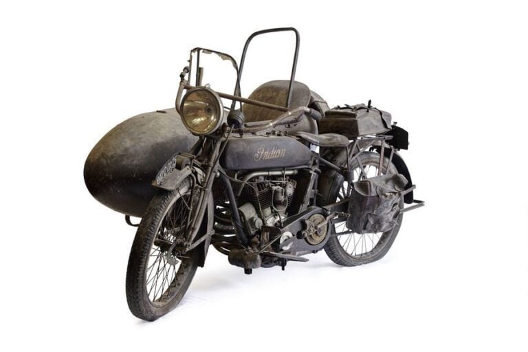 Power Plus 1916 attelée