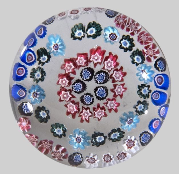 Presse-papiers à décor de quatre cercles concentriques de bonbons polychromes (seconde période de fabrication