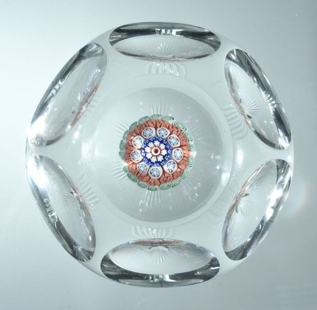Presse-papiers à motif de champignon composé de cinq cercles concentriques de cannes polychrome