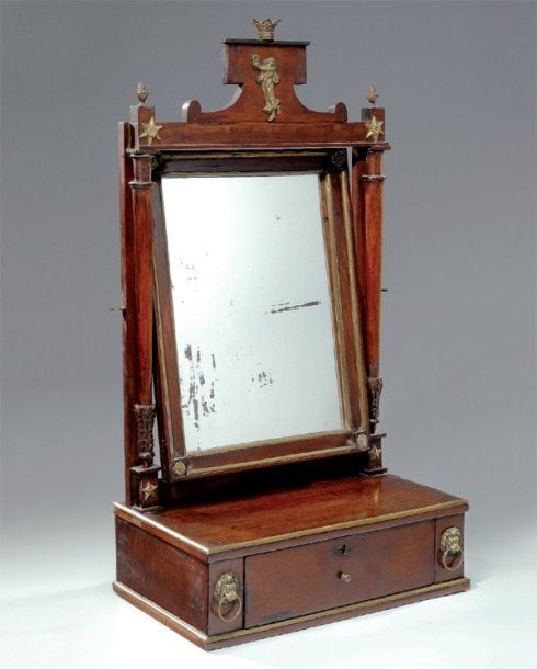 Psyché de commode, en acajou et placage d'acajo