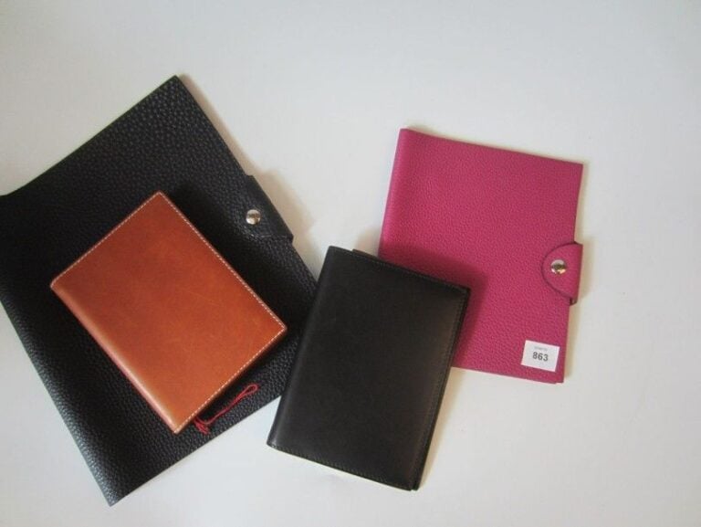 QUATRE COUVERTURES D'AGENDA