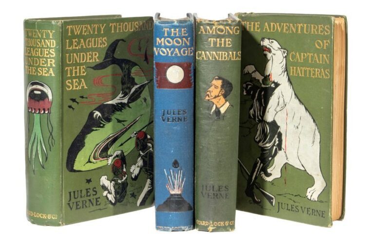 Quatre traductions anglaises publiées par Ward, Lock & CO avec des illustrations inédites d'Henry Austin Twenty thousand leagues under the se