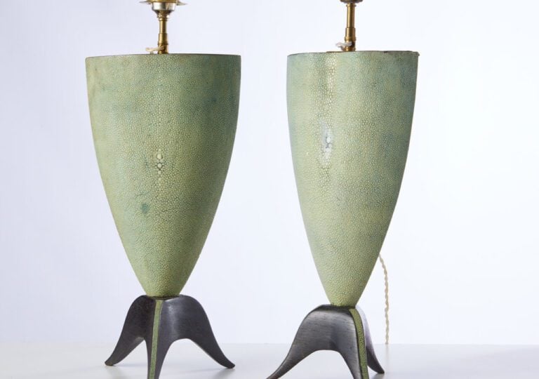 R & Y AUGOUSTI LONDON - Paire de Lampes entièrement recouvertes de - galuchat t…