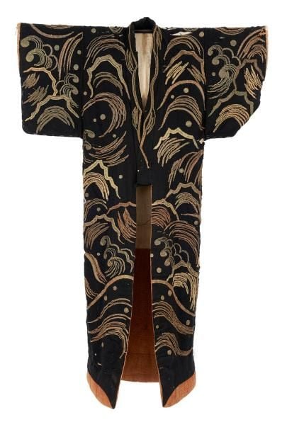 Rare kimono brodé noir (avec motif en appliqué) utilisé lors du théâtre Kabuk