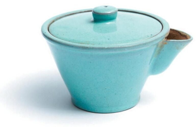 Rare petite théière chinoise pour thé Sencha, en grès verni jaune-ver