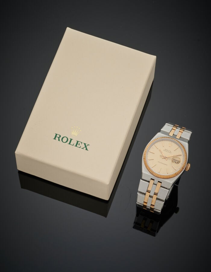 ROLEX - BRACELET MONTRE modèle "Datejust Oysterquartz" en or jaune (750‰) et ac…