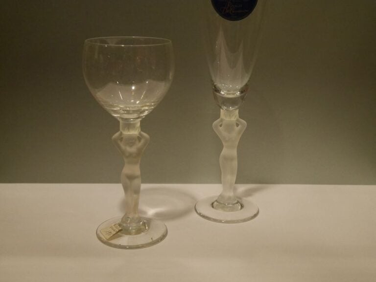 Royales de champagne : 4 boîtes de verres ou flûtes