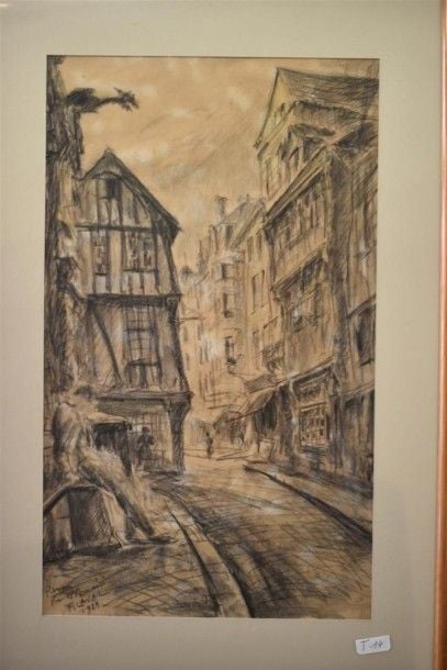 Rue Saint-Romain, Rouen, 1929 Fusain et rehauts d'aquarelle Signé, situé et daté en bas à gauche 40,5 x 25 cm