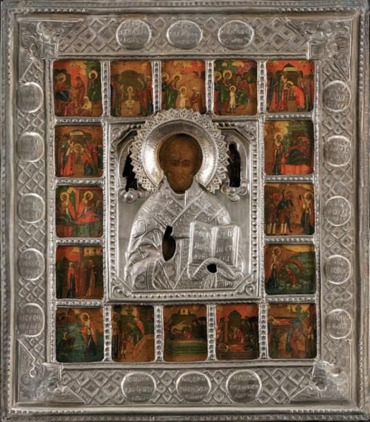 Saint Nicolas entouré de scènes de sa vie et de ses miracles Russie, XVIIIe siècle (recouverte d'un oklad en argent repoussé, ciselé et gravé) 35,5 x 31 cm