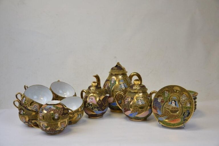 SERVICE A THE EN FAIENCE DE SATSUMA