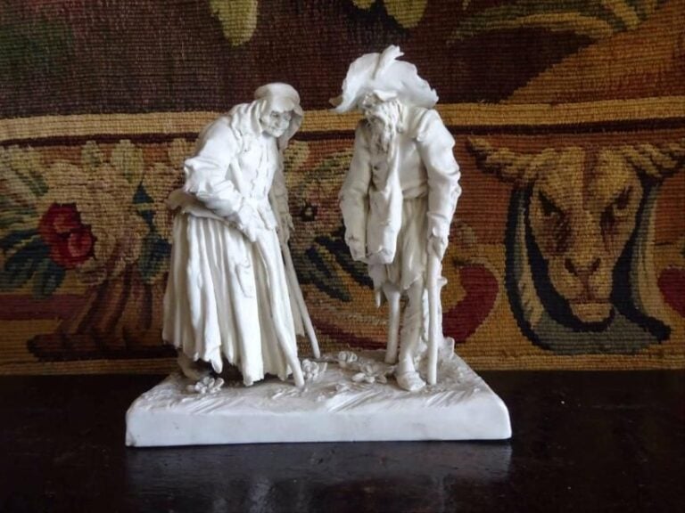 SEVRES - D'après Jacques CALLOT, modèle de Sifflé Groupe en biscuit figurant deux gueu