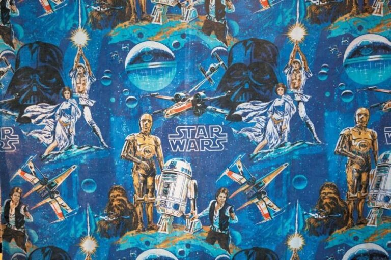 Star Wars - 1 Paire de Rideaux 110 x 130 cm + 1 Drap 200 x 260 cm Occasion 1977