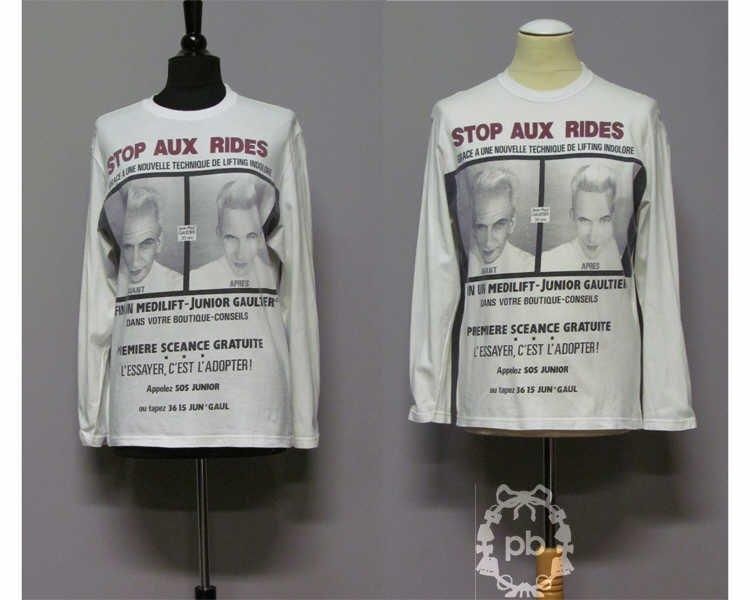 T-SHIRTunisexe à manches longues en jersey de coton blanc imprimé titré "Stop aux rides" figurant Jean Paul Gaultier, encolure ronde (griffe verte, graphisme noir)