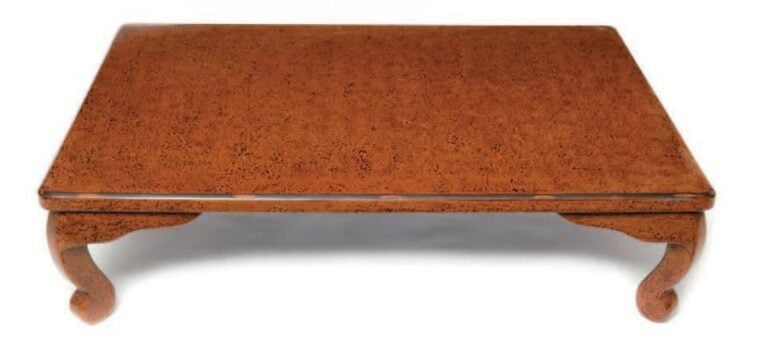 Table basse de forme rectangulaire en laque wakasunar