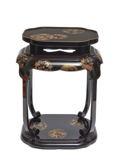 Table miniature (taku) laquée noir