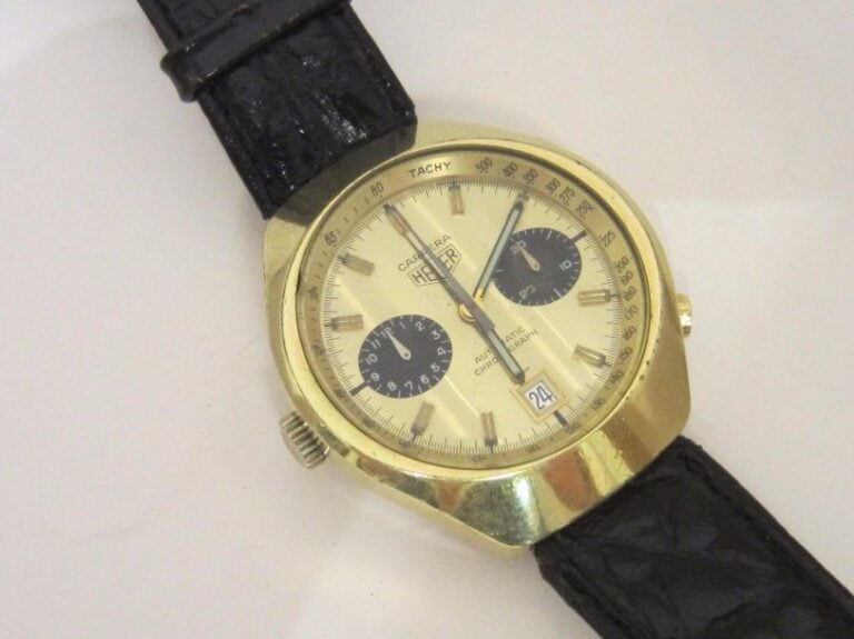 TAG HEUER BRACELET MONTRE chronographe ronde en acier doré, « modèle Autavia